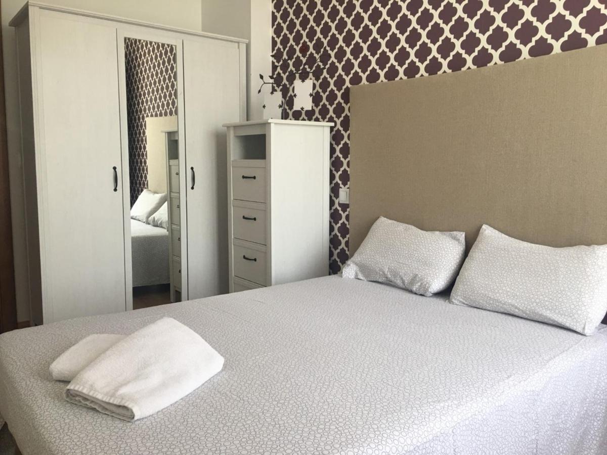 Apartamentos Turisticos Rio Gallego Fontellas  エクステリア 写真