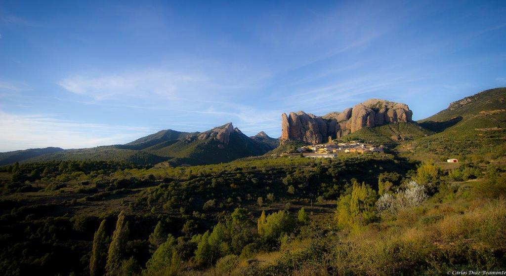 Apartamentos Turisticos Rio Gallego Fontellas  エクステリア 写真